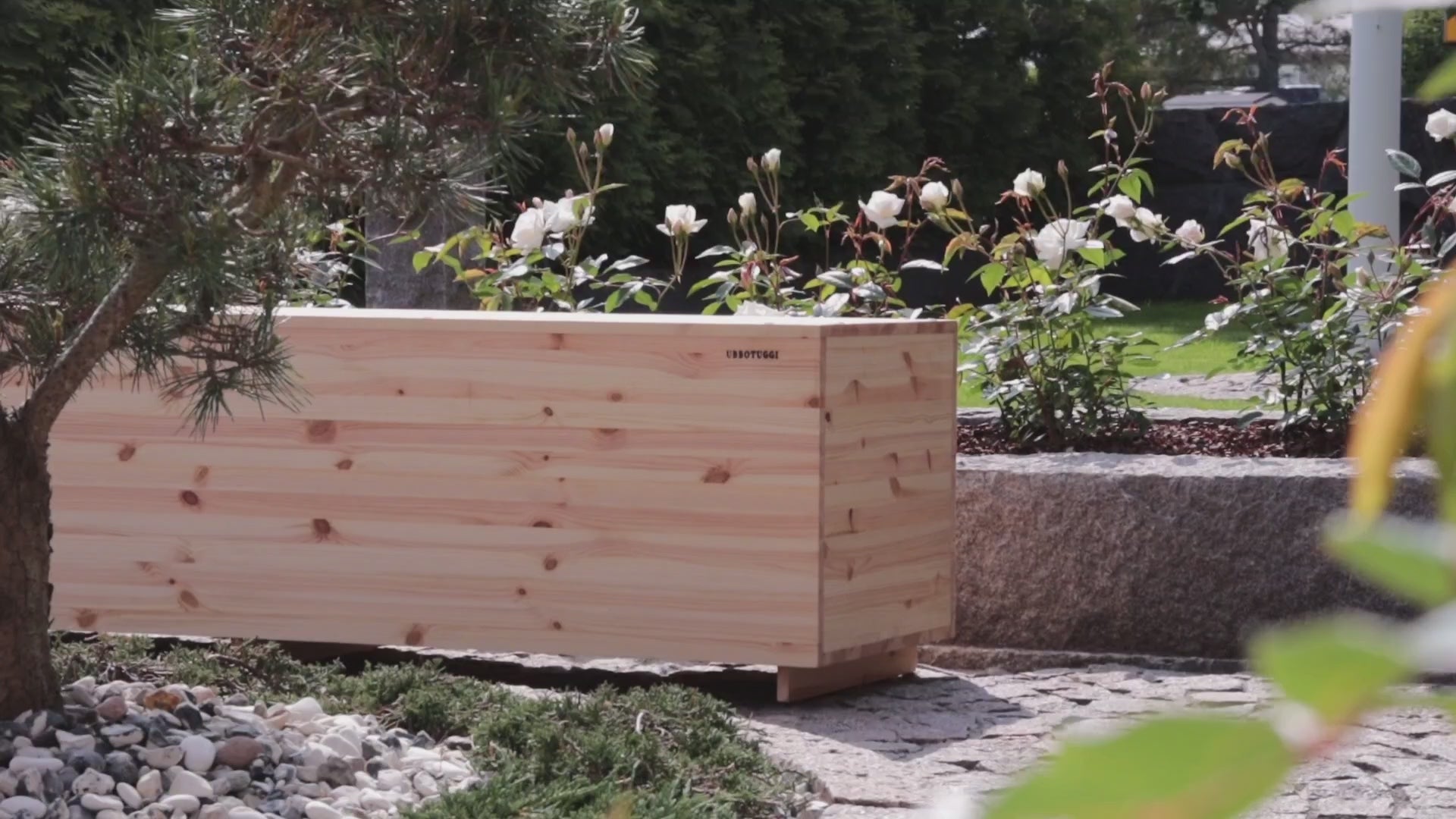 UBBOTUGGI MOMENTUMAIRE OAK BENCH. The Mind Billionaire. A symbol for your unique moment. The guardian of your presence. Video